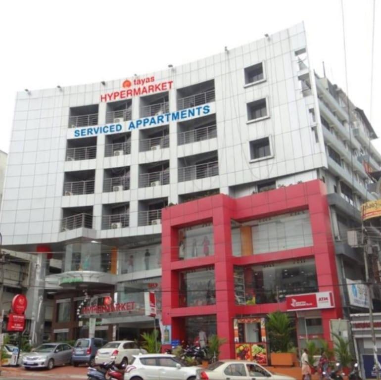 Hotel Tayas Trippapur Esterno foto