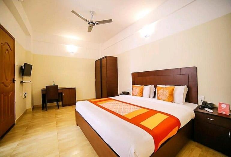 Hotel Tayas Trippapur Esterno foto